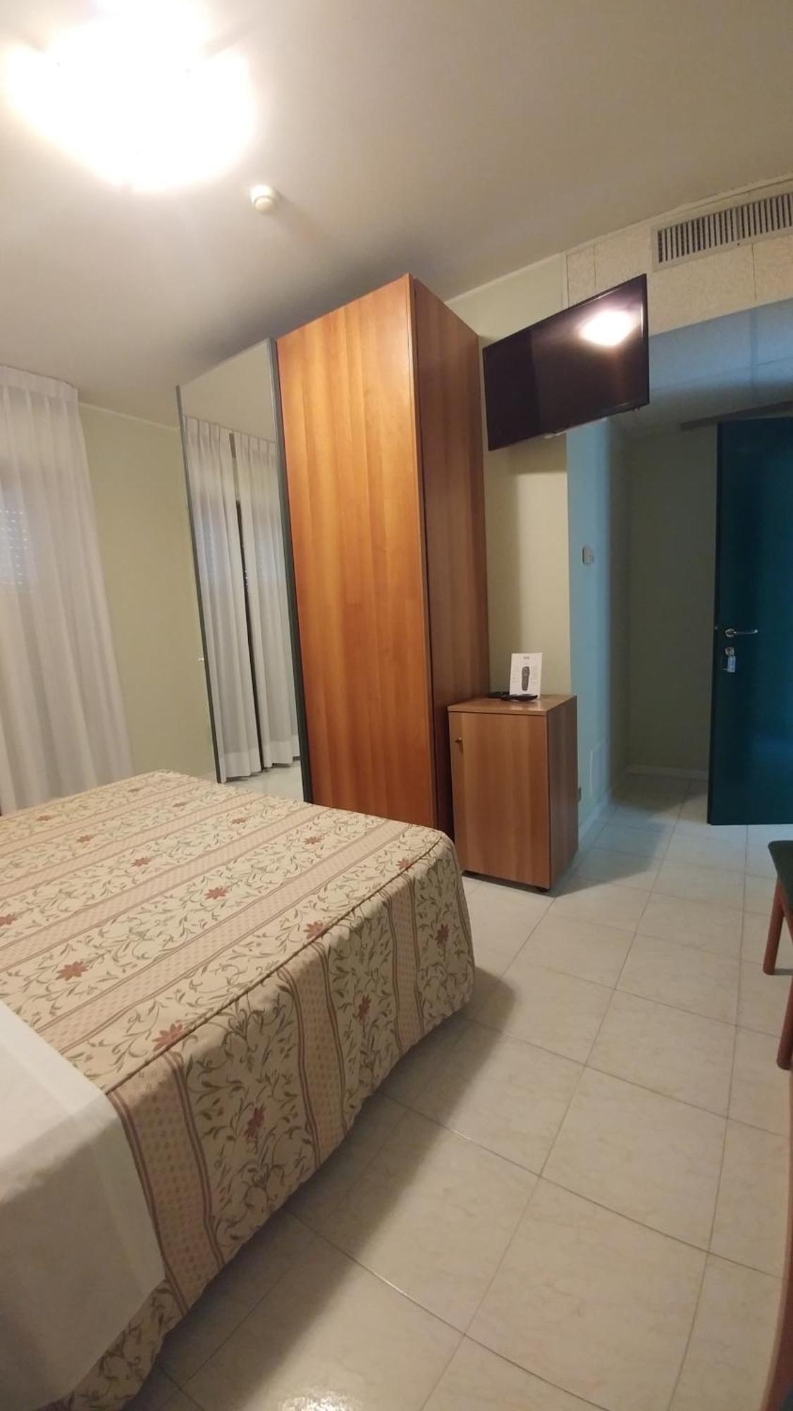 La Perla B&B Hotel Розето дели Абруци Екстериор снимка